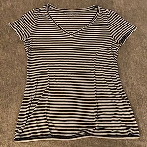 Striped vneck shirt